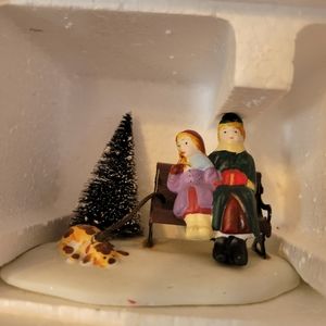 Vintage 1995 Lemax Dickensvale Collectibles Porcelain Park Bench People w/Dog